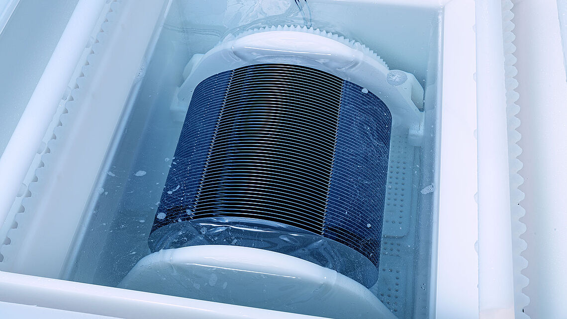 What is The Semiconductor Wafer Cleaning？